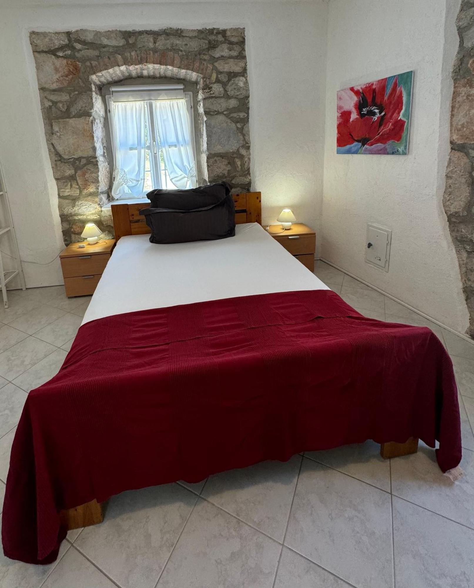 Mediterranes Ferienhaus M. Terrasse Veli Lošinj Dış mekan fotoğraf